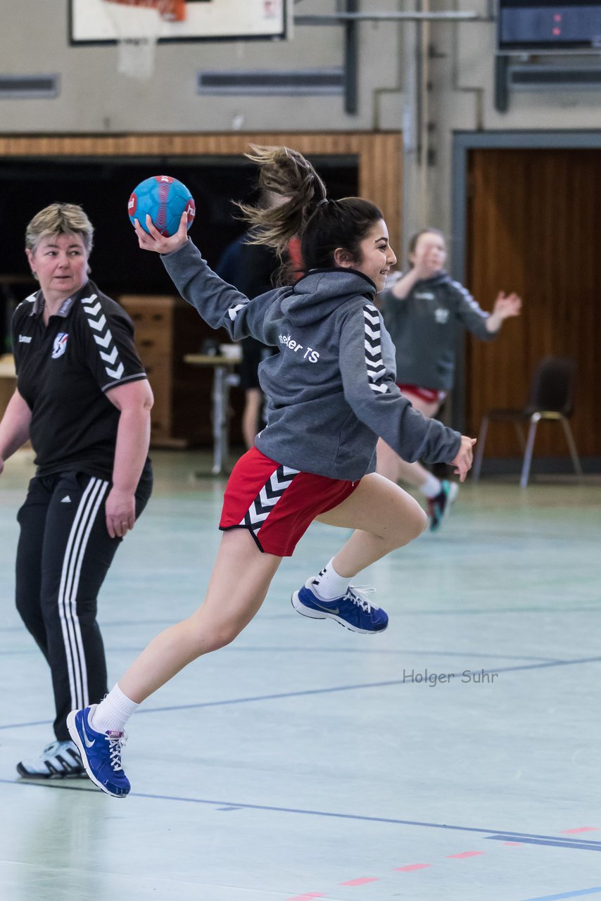 Bild 131 - B-Juniorinnen Bramstedter TS - HSG HerKollNeu : Ergebnis: 26:13